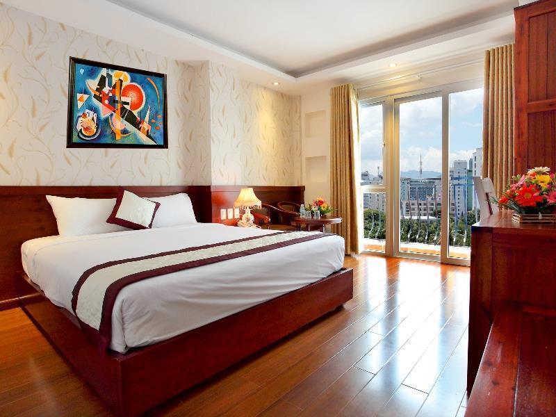 Golden Hotel 3*