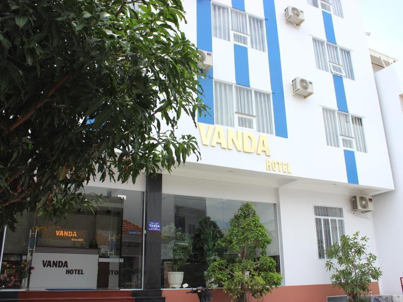 Vanda Hotel 3*