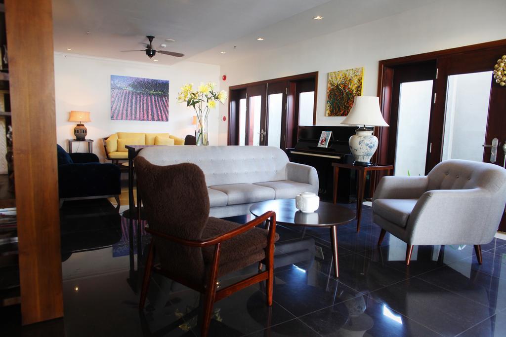 Dan Oasis And 2* Da Nang