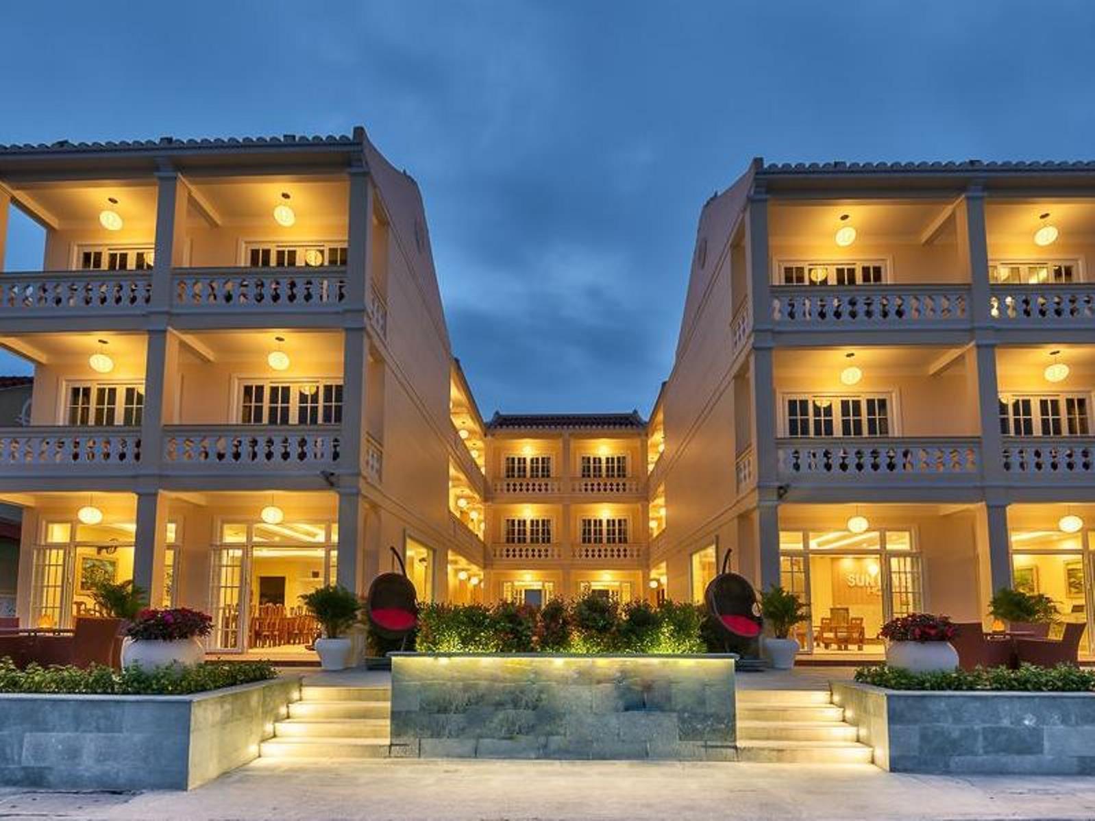 Waterfront Hotel Hoi An