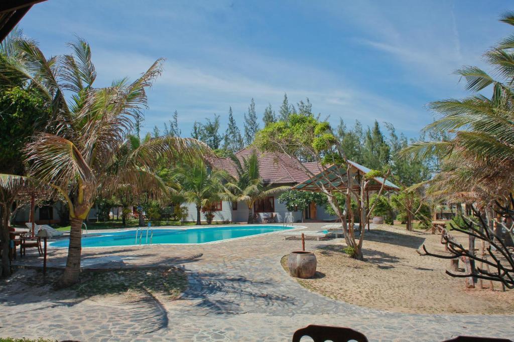 Xom Chai Hotel 2*