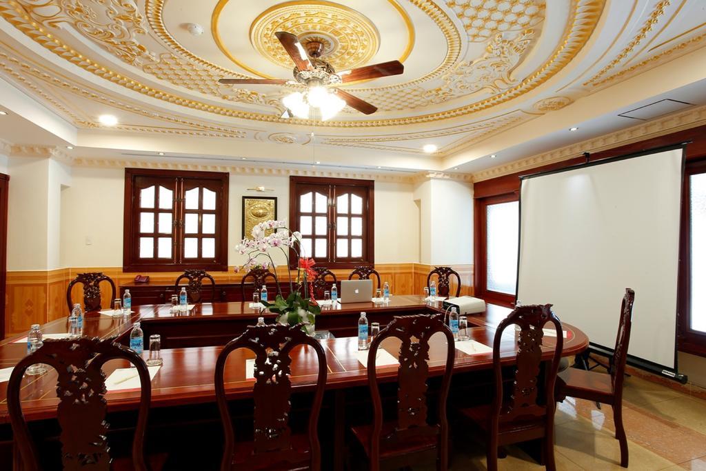 Khách sạn New Pacific TP. Hồ Chí Minh