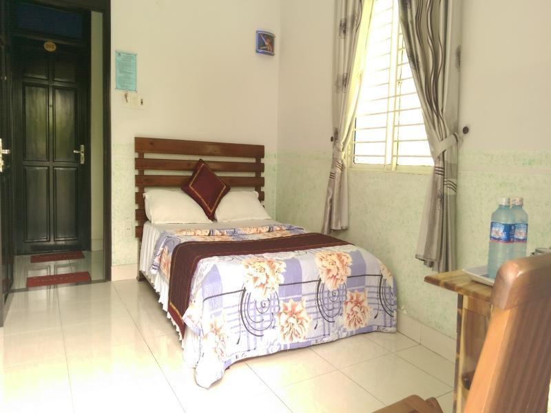 Thoang Sai Gon Hotel *