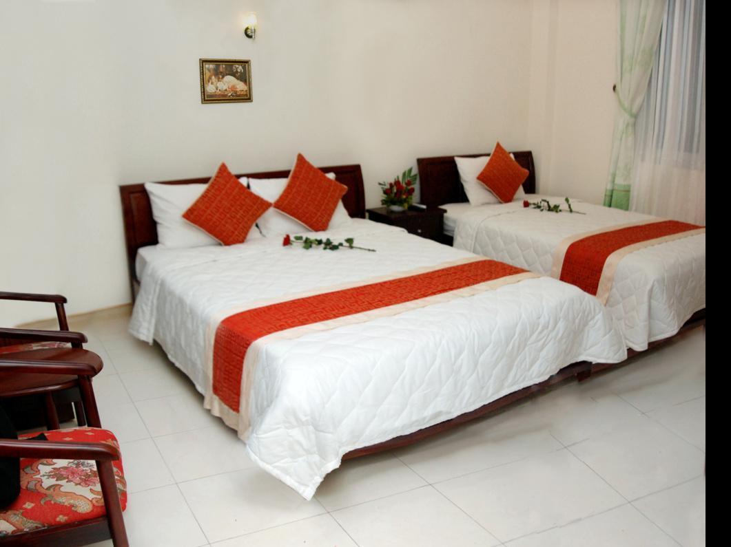 Oyo 557 Phi Yen Hotel 2*