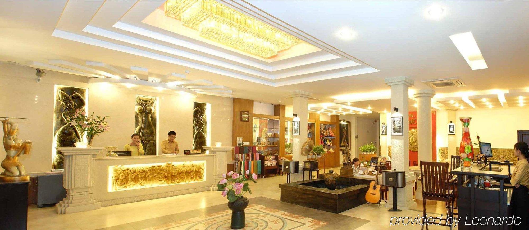 Gold Coast Hotel