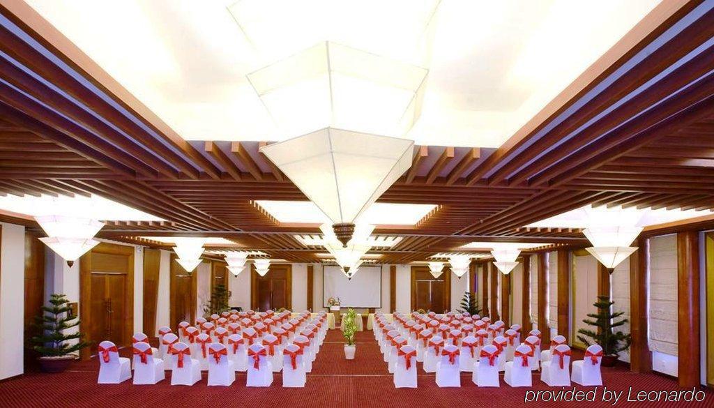 Golden And Khu nghỉ mát 5*