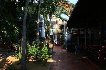 Mai Am Guest house 3*