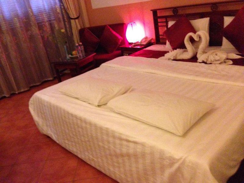 Kiki Hostel & Pool Club 3*