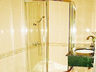Four Seasons House Hotel