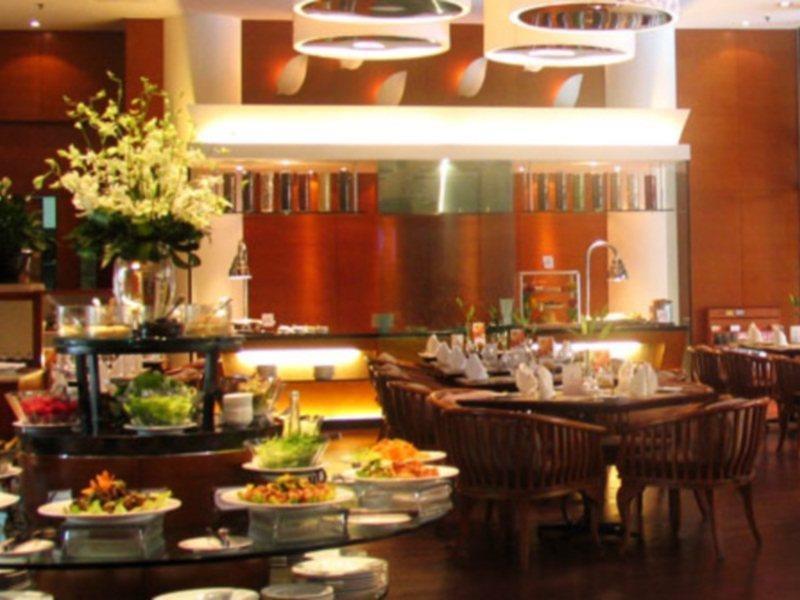 Khách sạn Parkroyal Sài Gòn