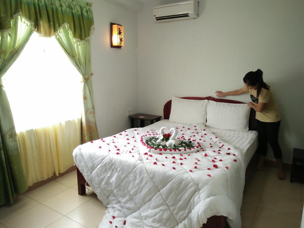 Valentine Hotel 2*