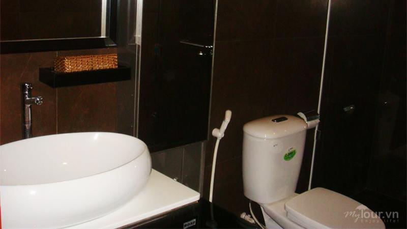Golden Khách sạn Đà Nẵng