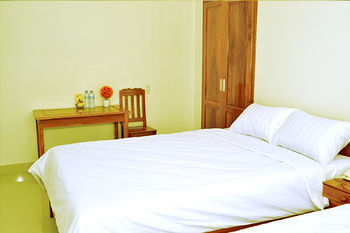 Hotel Sunflower