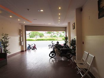 Heaven Hotel *