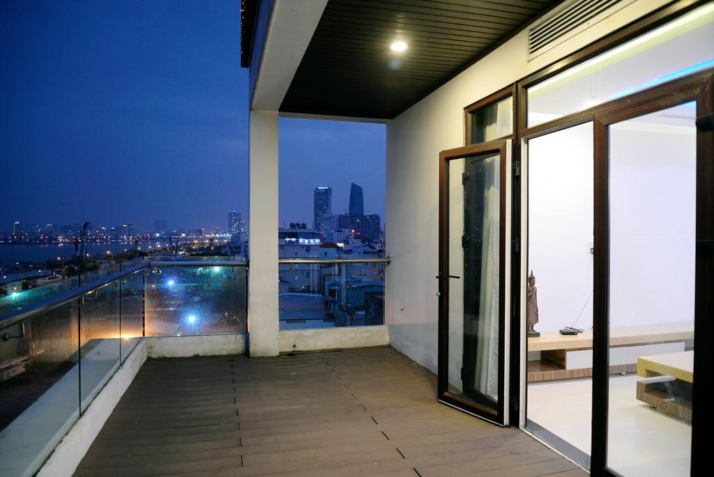 Night Sky Hotel