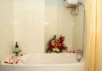 Hotel Jay Grand 3*