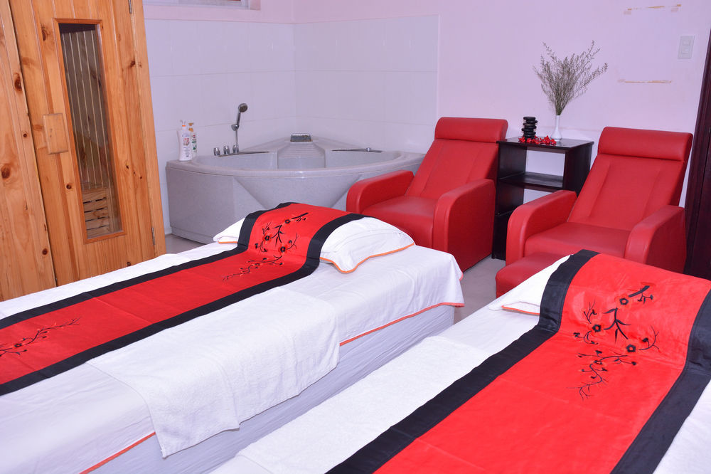 Hotel Hoang Long