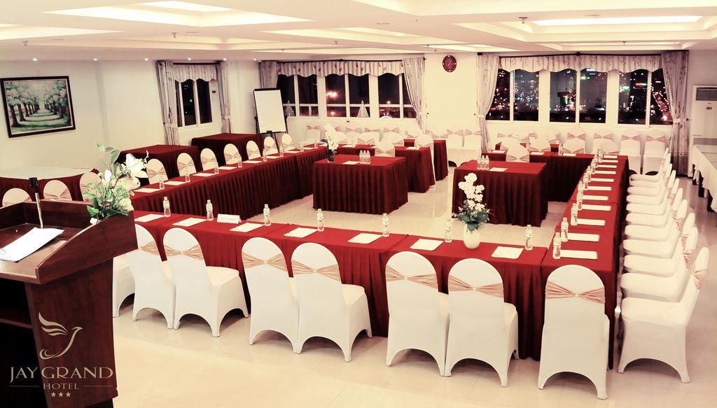 Hotel Jay Grand