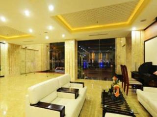 Kay - Near Dragon Bridge Hotel Da Nang