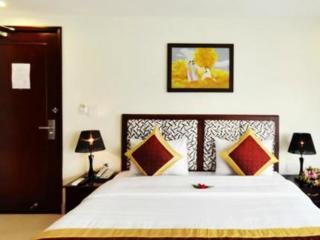 Hotel Kay - Near Dragon Bridge 3*