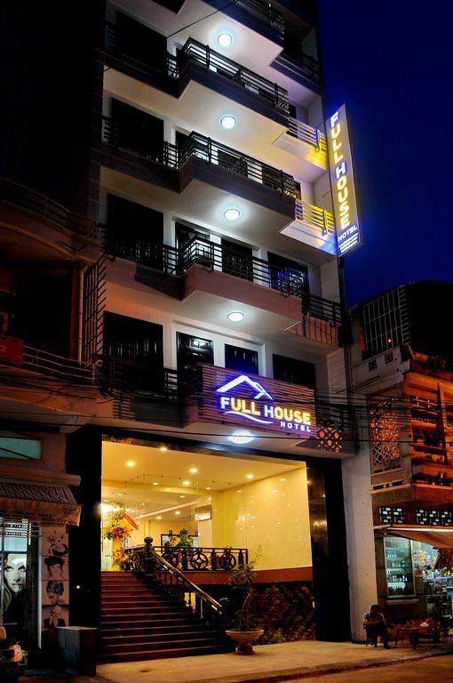 Hotel Full House
