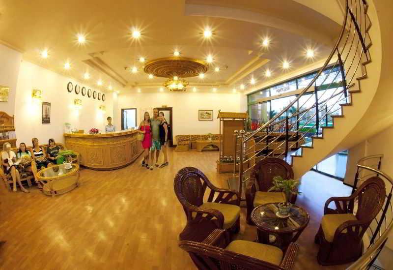 Green Hotel