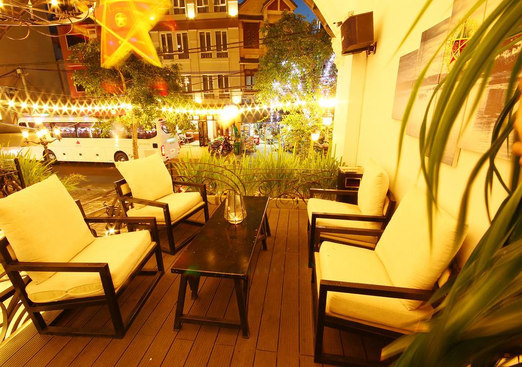 Le House Boutique - 100m To The 3*