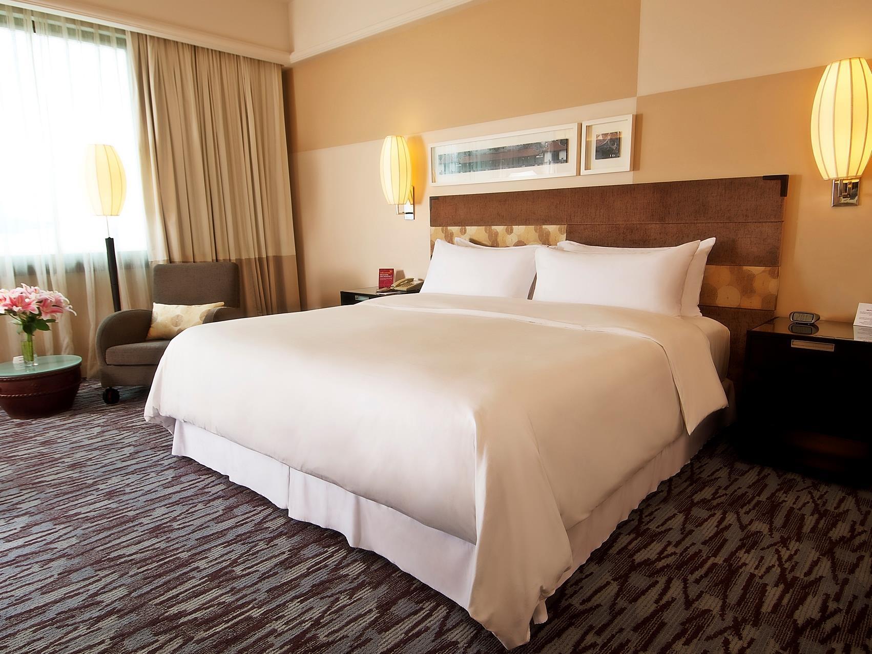 Parkroyal Sài Gòn 4*