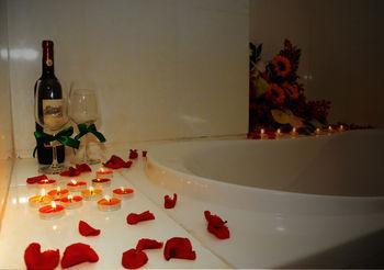 Jay Grand Hotel 3*