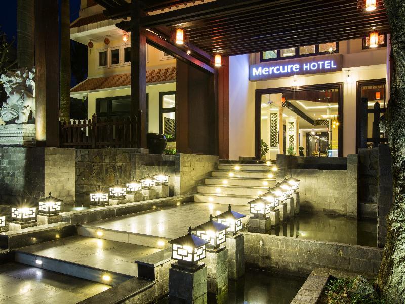 Mercure Khách sạn 4*