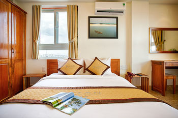 Titan Hotel Da Nang 3*