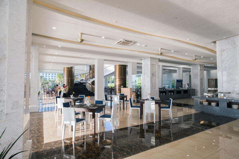 Golden Peak & Spa Resort Nha Trang