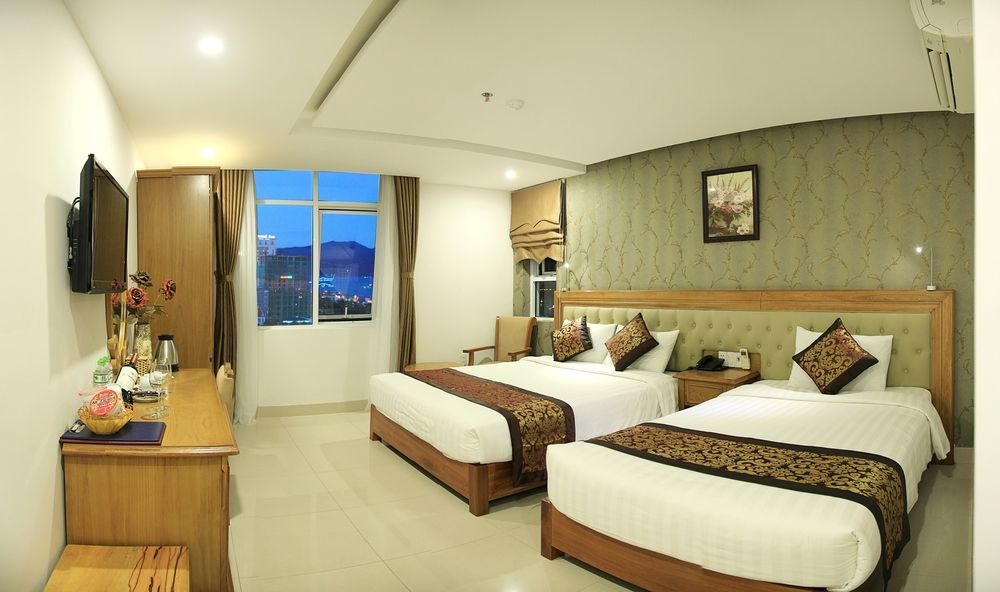 Royal Family Hotel 4*