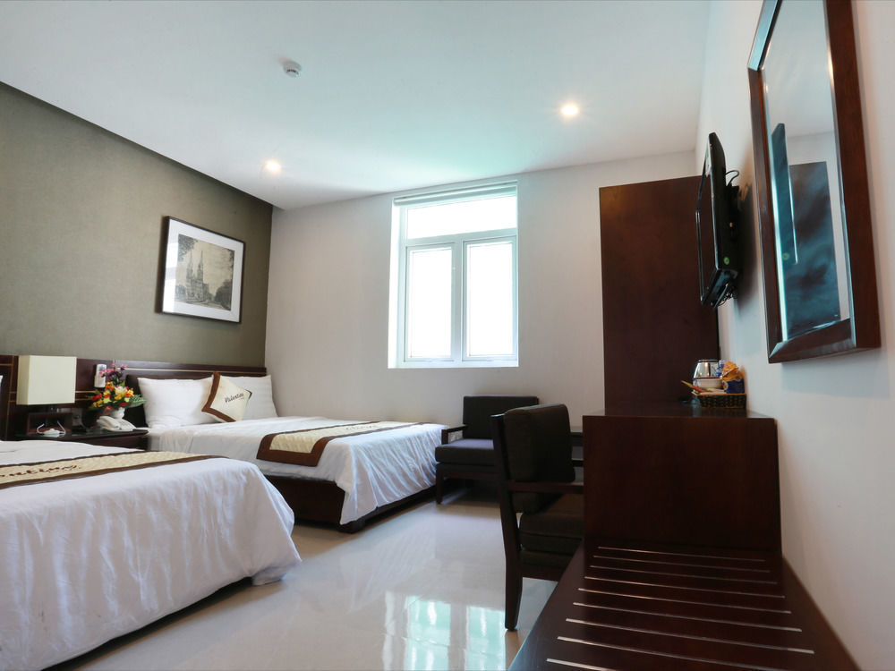Valentine Hotel 2*