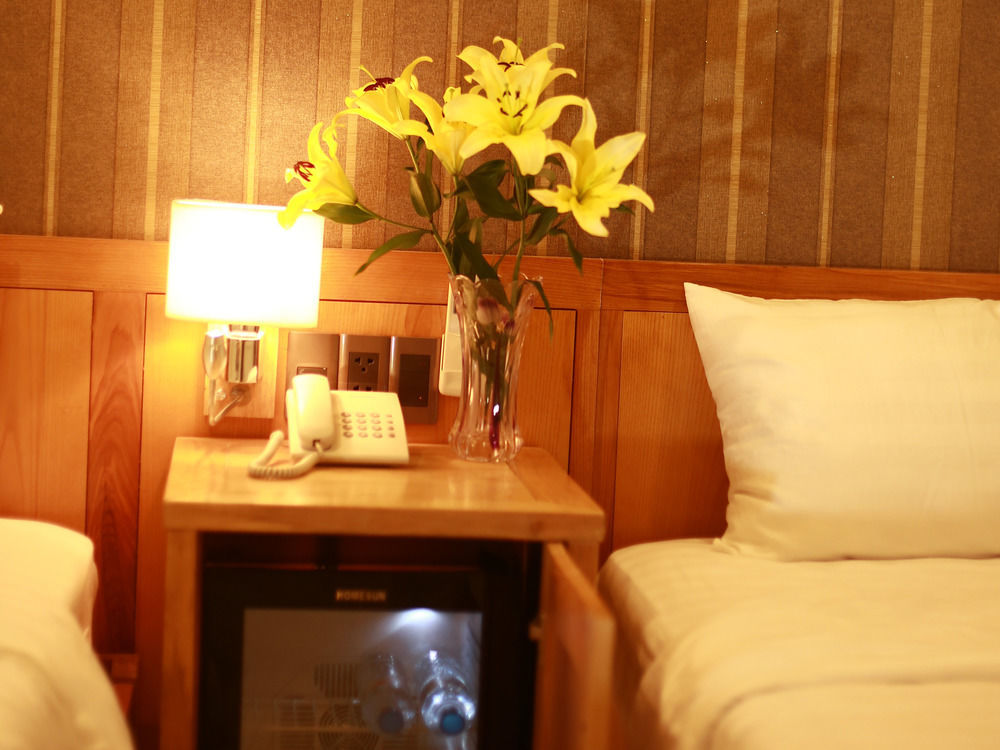 Valentine Hotel 2*