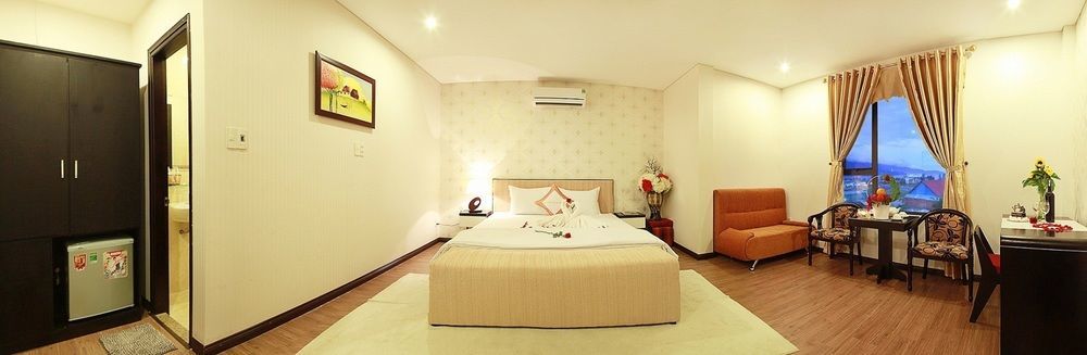 Rich Land Hotel 2*