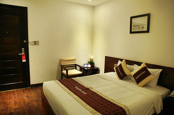 Sea Flower Hotel