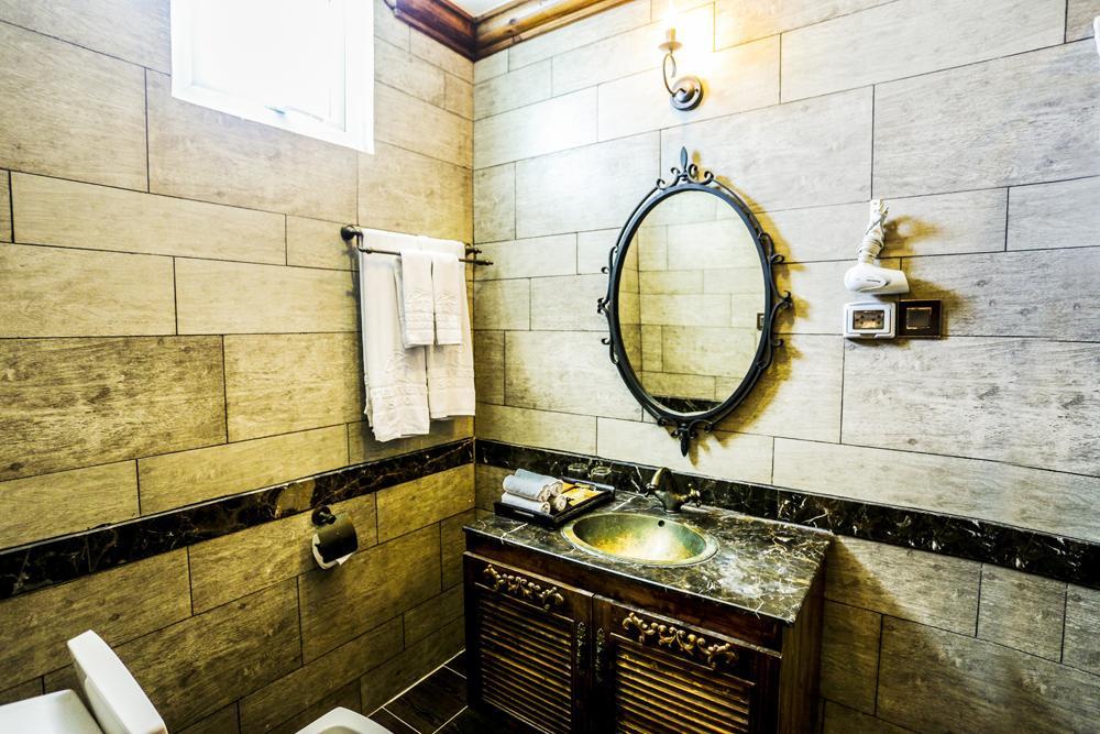 Hotel Seventeen Saloon 3*