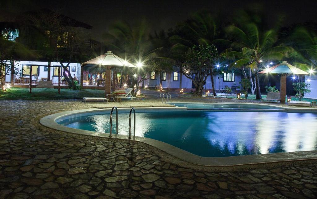 Xom Chai Hotel 2*