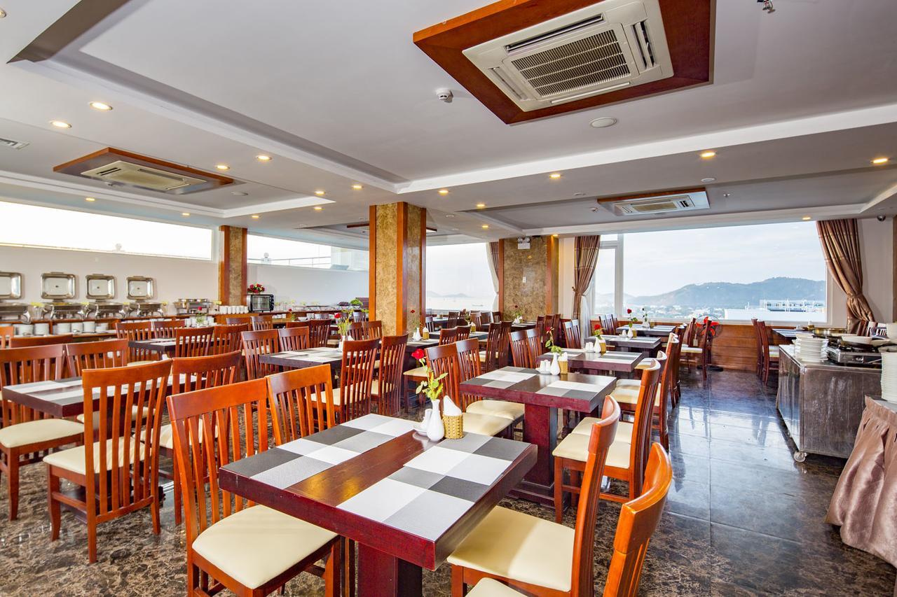 Khách sạn Majestic Star 3*