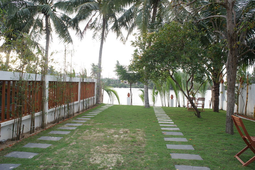 Riverside Oasis Biệt thự