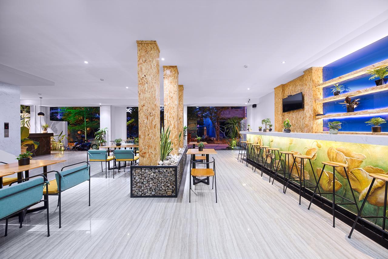 Hotel Essenza & Da Nang