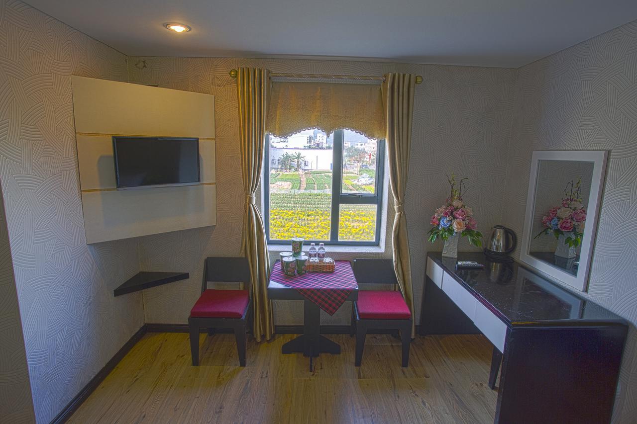 Hotel Rich Land 2*