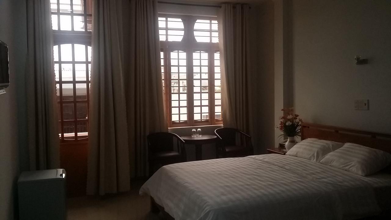 Nhà nghỉ Bong Mai *