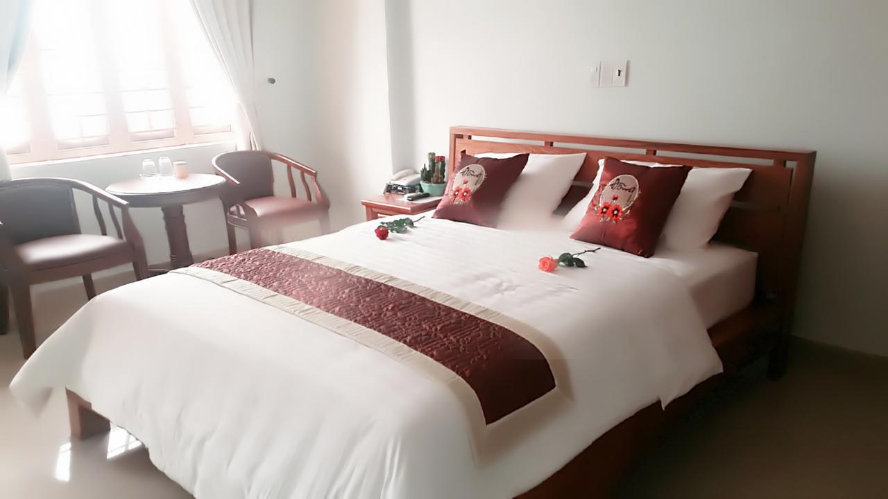 Nhà nghỉ Bong Mai *