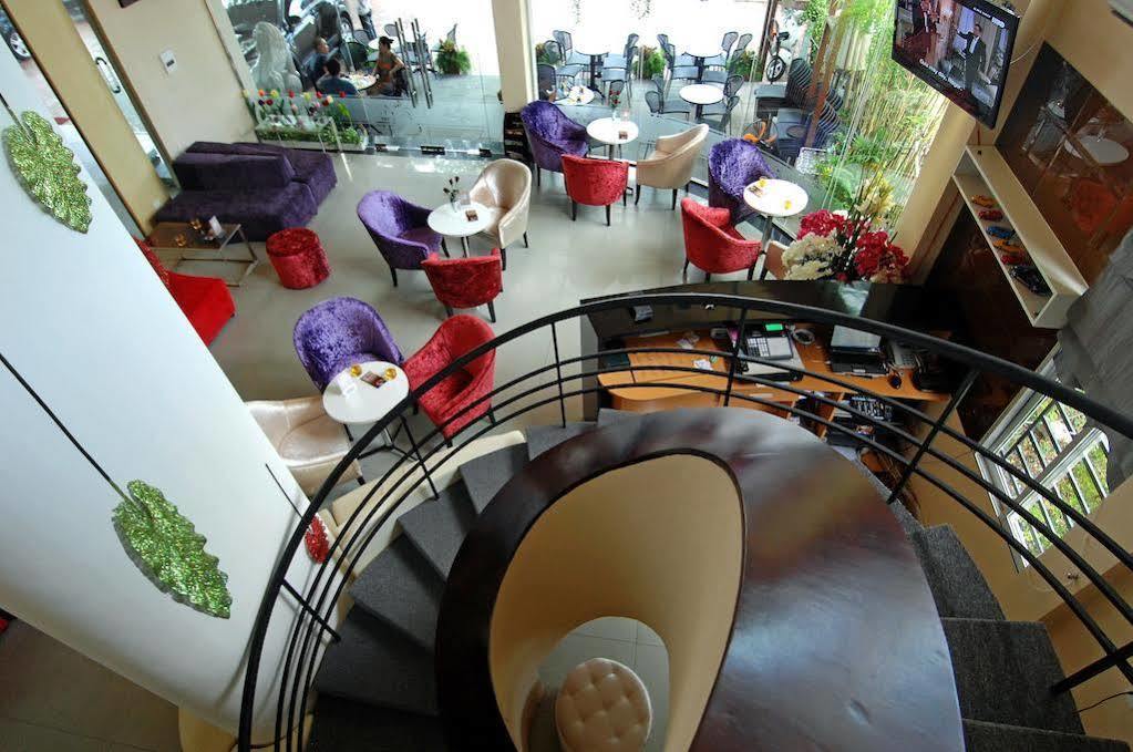 Bamboo Riverside Hotel