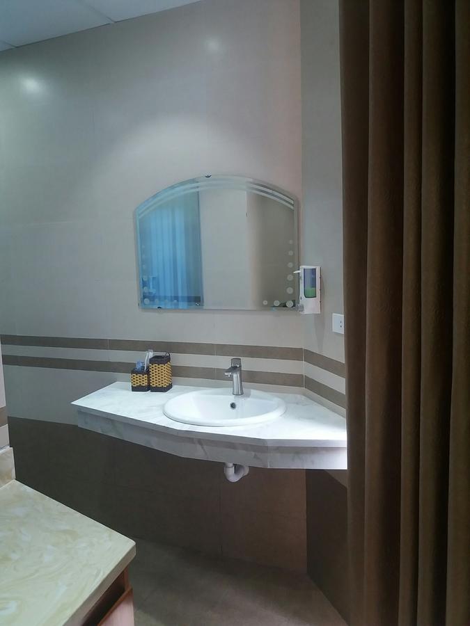 Haengbok Hotel