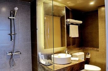 Khách sạn Bb