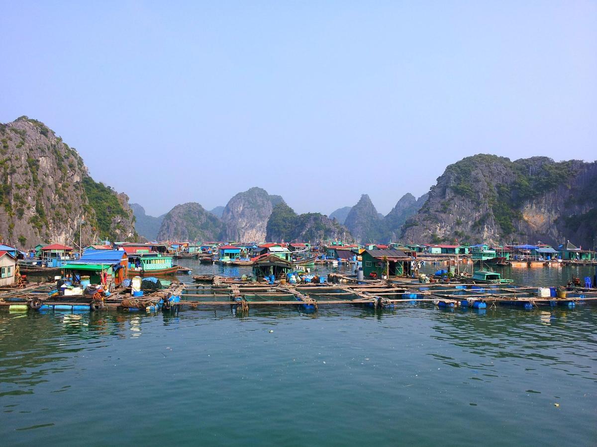 Phuong Dong Hotel Dong Khe Sau