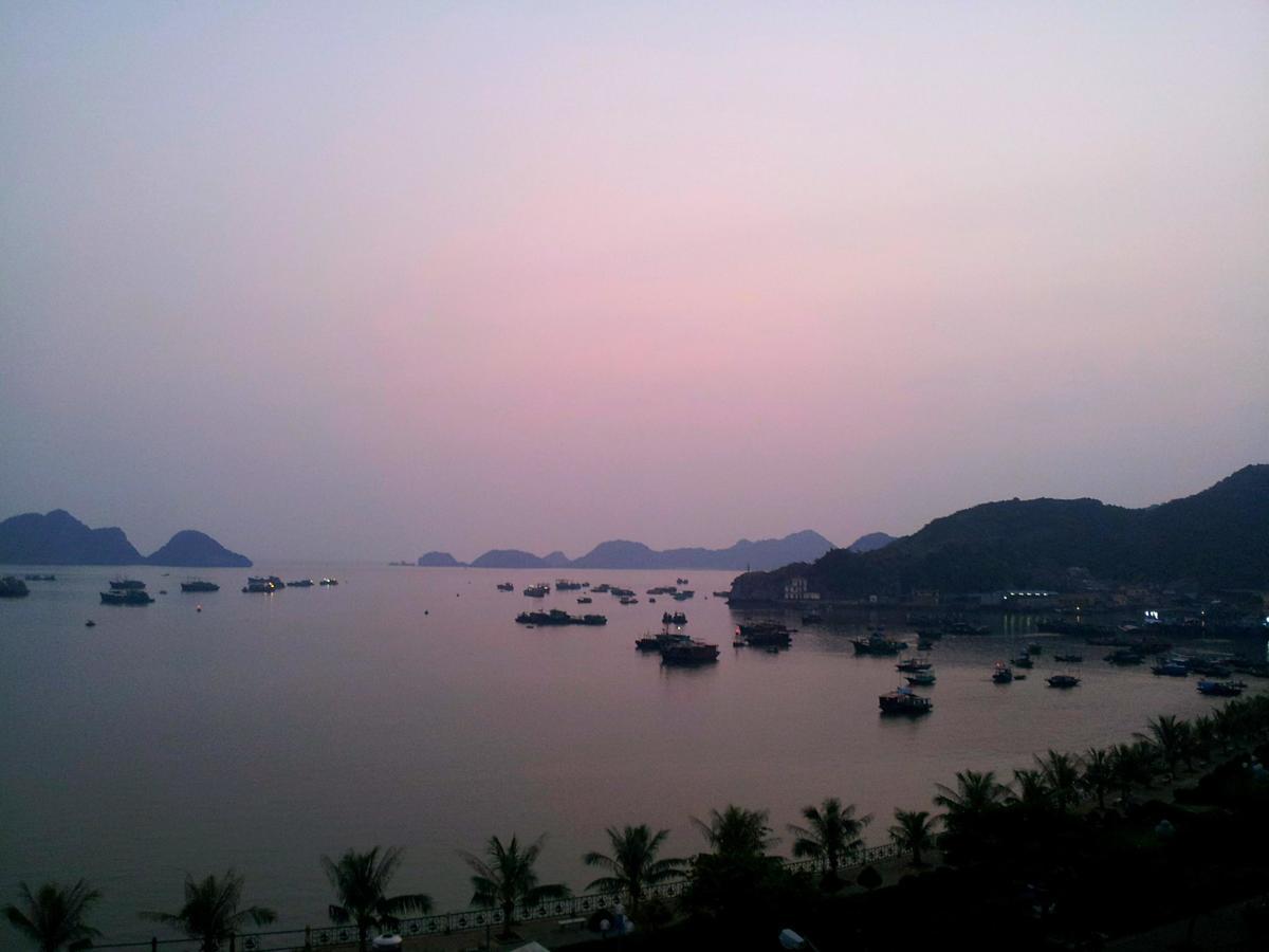Hotel Phuong Dong Dong Khe Sau